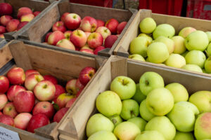 Fresh apples from Mead Orchard at Tarrytown and Sleepy Hollow Farmers Market.